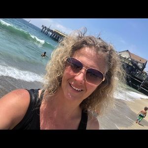 Meet your Posher, Stella